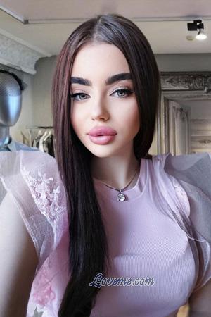 213502 - Lucia Age: 23 - Ukraine