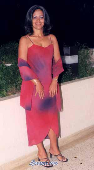 57124 - Martha Age: 50 - Colombia