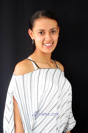 70272 - Paula Age: 24 - Colombia