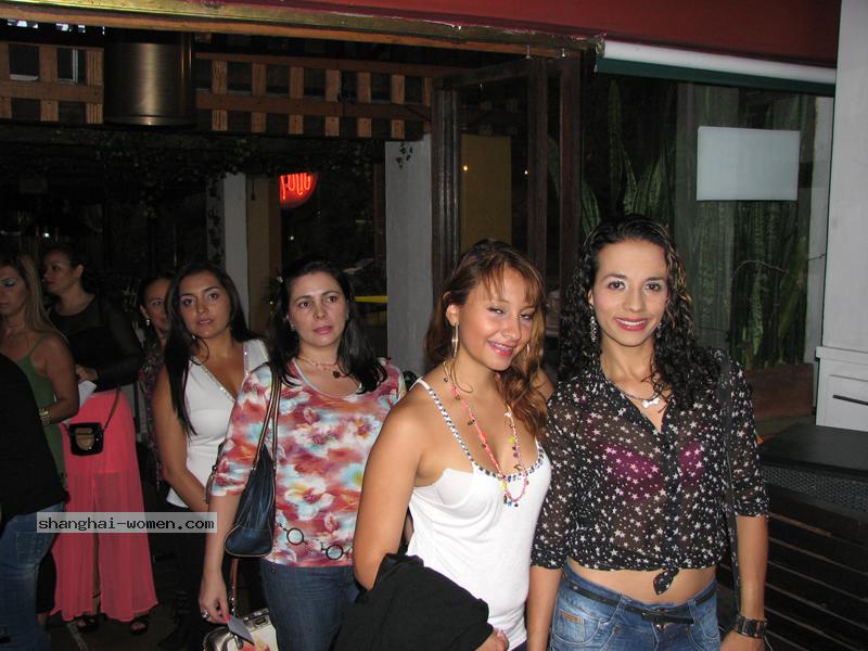 medellin-women-23