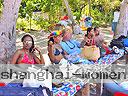 cartagena-women-boat-1104-19