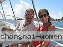 cartagena-women-boat-1104-31