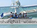 cartagena-women-boat-1104-41