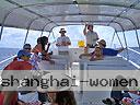 cartagena-women-boat-1104-57